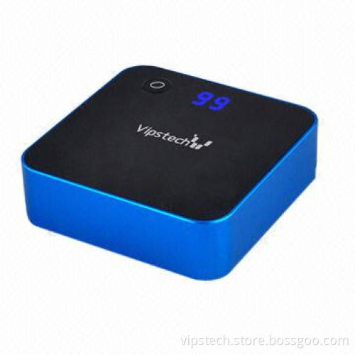 Mobile Phone Charger with 6,600mAh Capacity, Digital Display for Power, Structure of PC and Metal